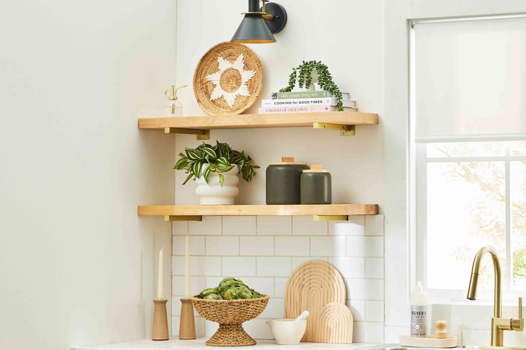 Create highlights and personalize your kitchen space with creative and unique decorations (Source: Collected)