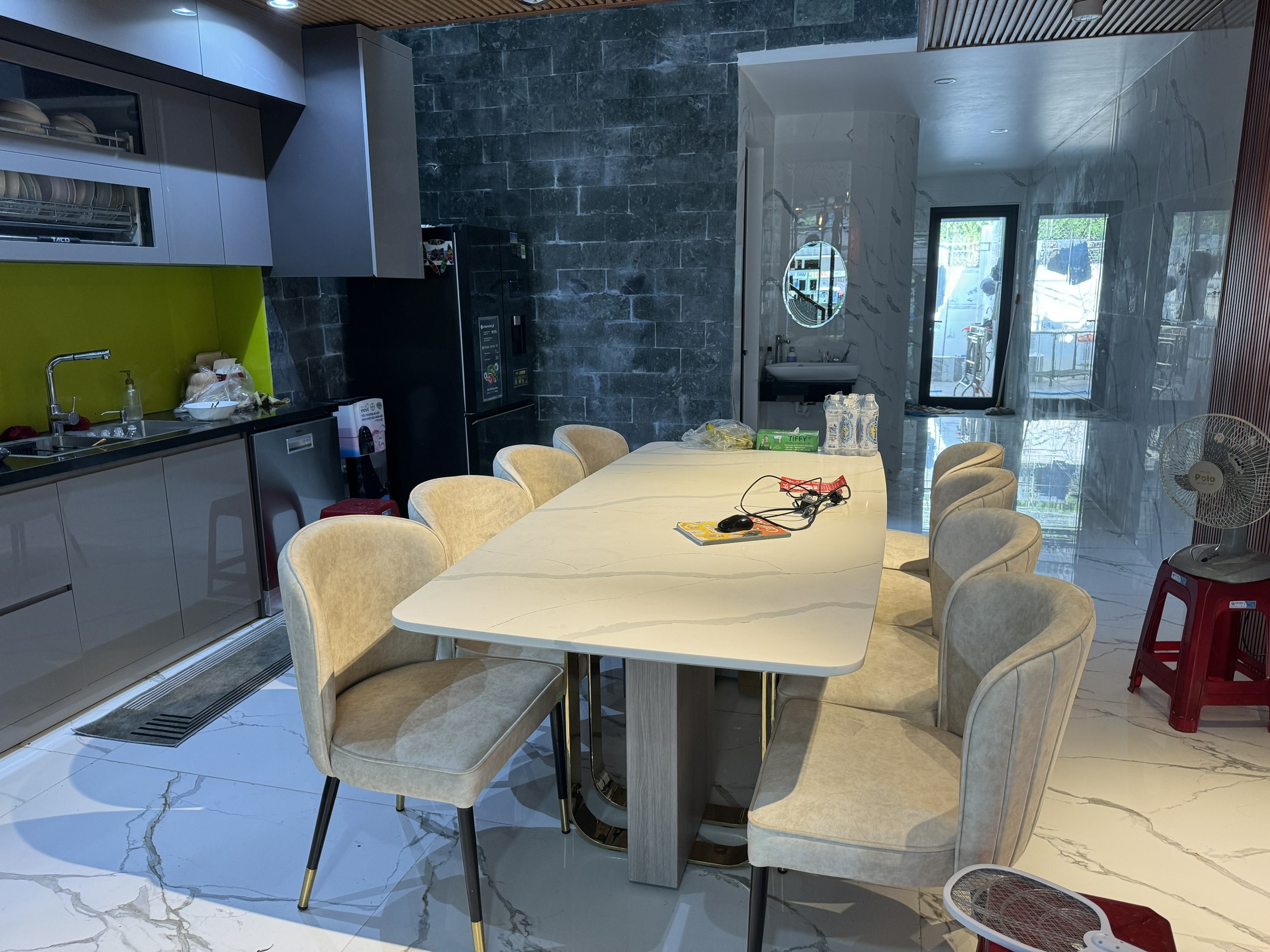 LUX dining tables, crafted from high-quality artificial quartz, are NSF-certified safe for your family.