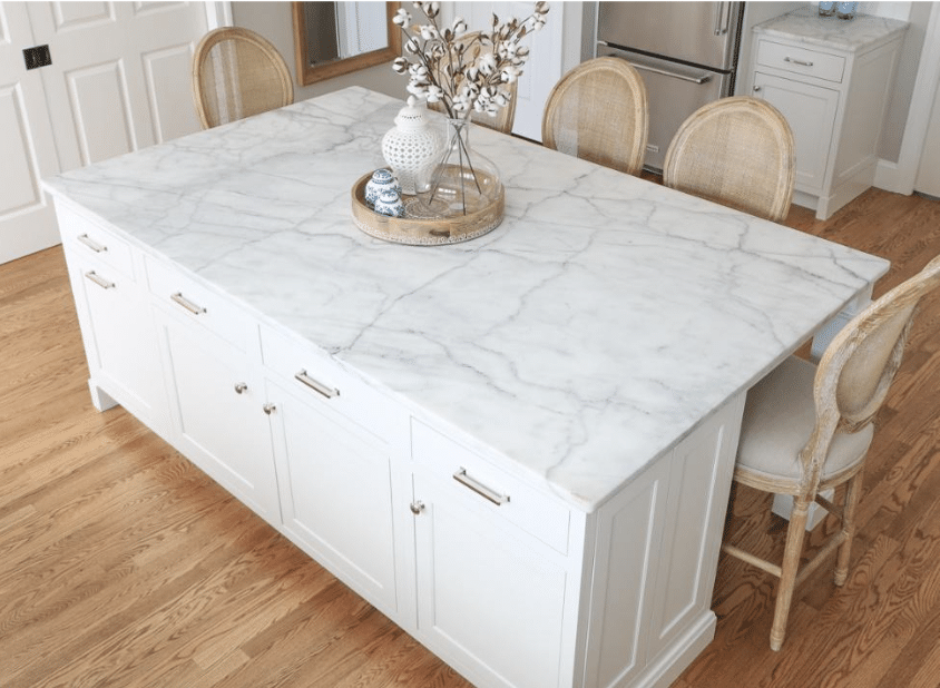 quartz vs natural stone countertops