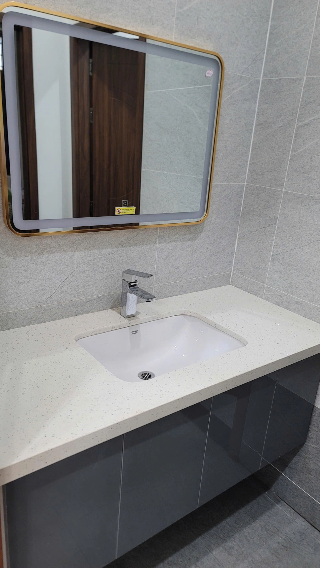 Lavabo đá nhân tạo